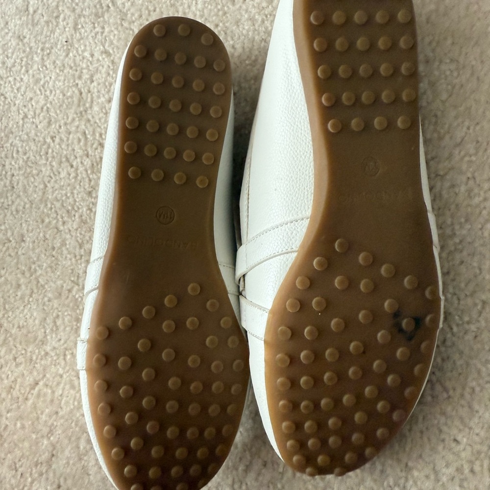 Elegant White Loafers - Picture 4 of 4